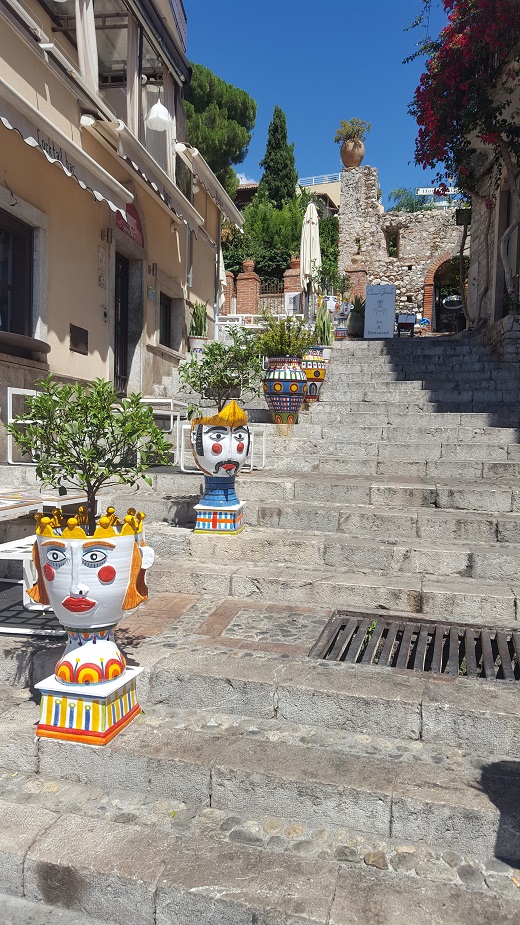 taormina plant pots