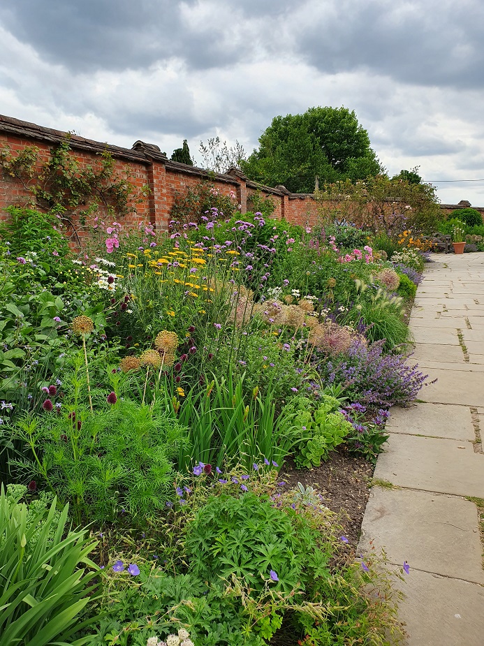 Chartwell gardens
