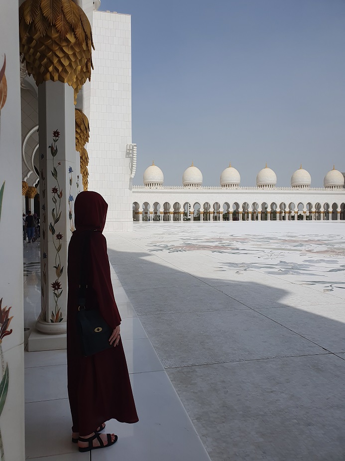 Wearing an abayas