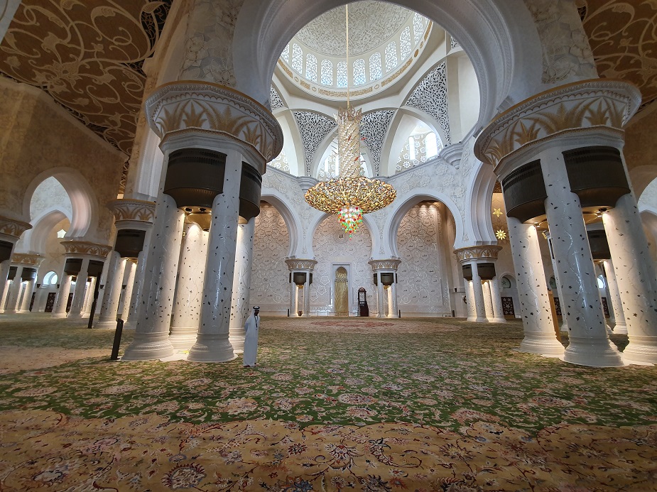 Inside Abu Dhabi mosque