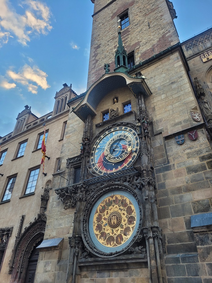 what to see in Prague in 3 days - astronomical clock