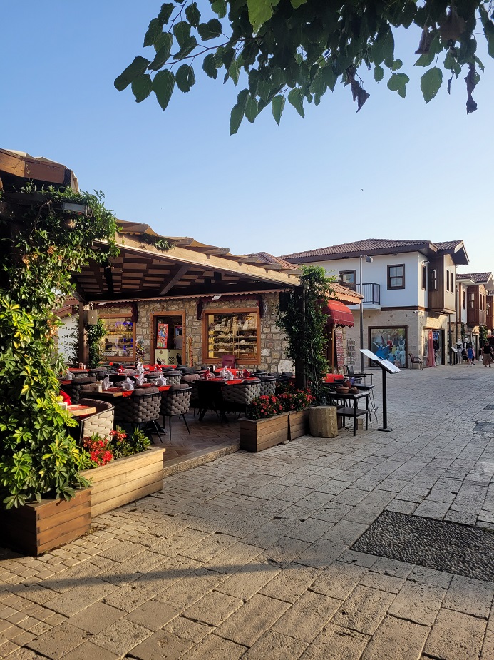 Restaurants in Side