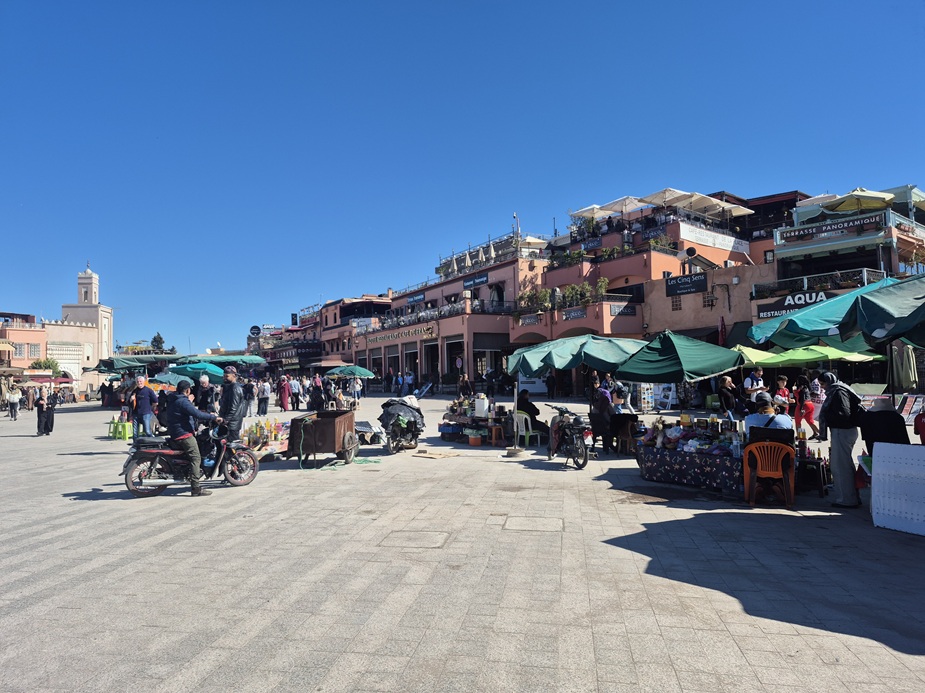 Guide to Marrakech - Jemaa El Fna day