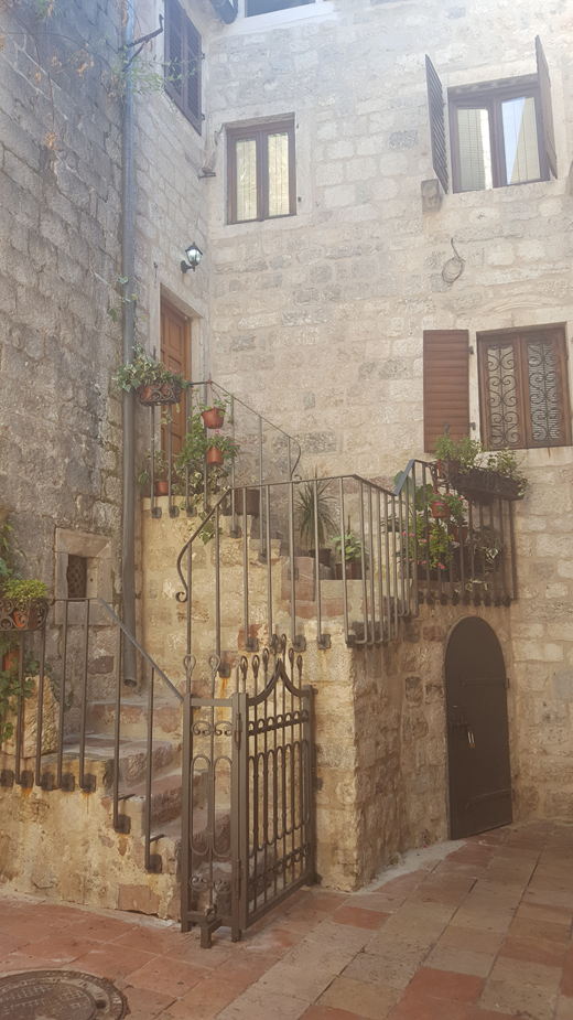 Best photo spots in Kotor - old town